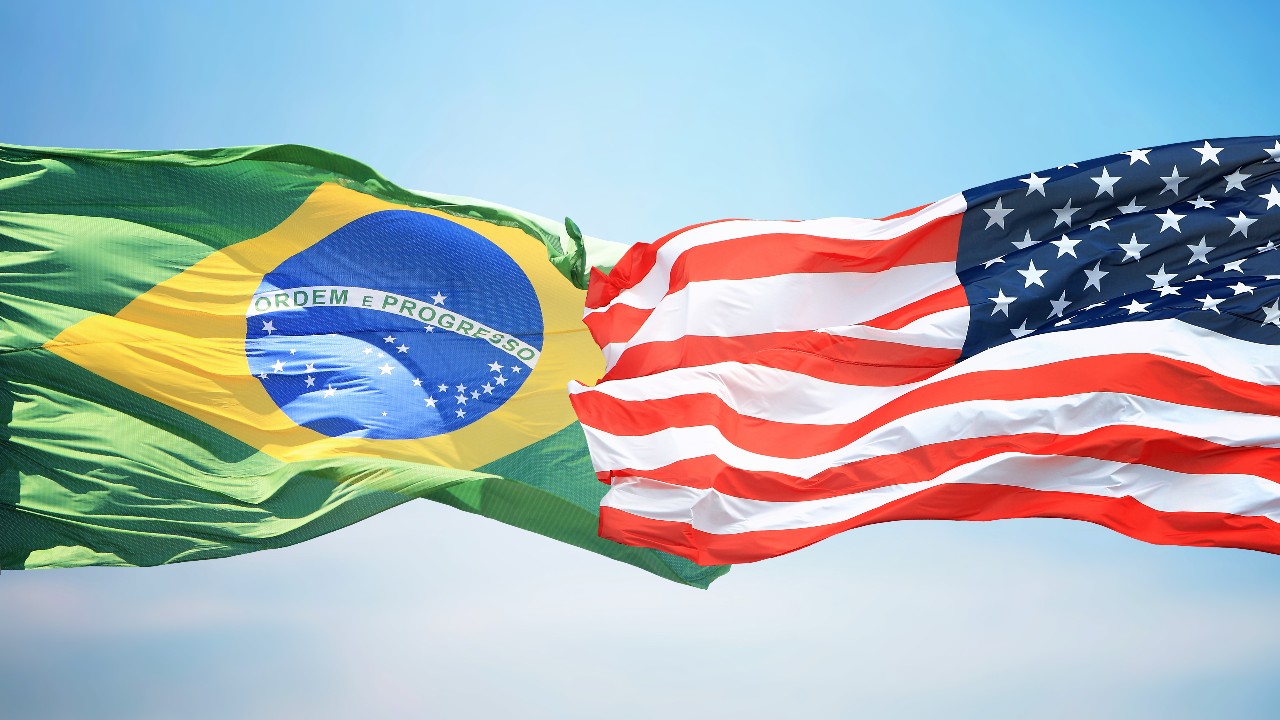 Cooperando com os EUA, destruindo o Brasil - IELA